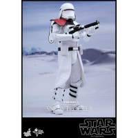 Hot Toys MMS322 – Star Wars: The Force Awakens - First Order Snowtrooper Officer 