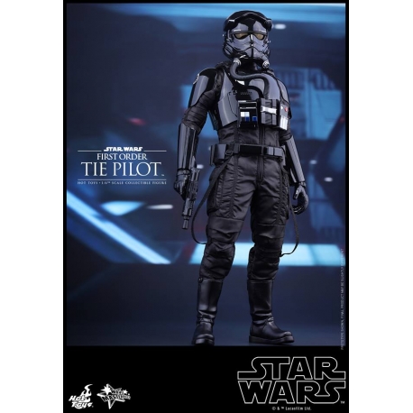 Hot Toys - MMS324 - Star Wars: The Force Awakens - First Order TIE Pilot