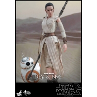 Hot Toys -  MMS337 – Star Wars: The Force Awakens – Rey & BB-8 Collectibles Set