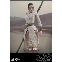 Hot Toys -  MMS337 – Star Wars: The Force Awakens – Rey & BB-8 Collectibles Set