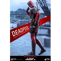 Hot Toys – MMS347 – Deadpool: 1/6th scale Deadpool 