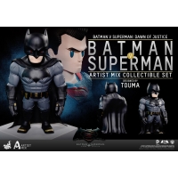 Hot Toys – AMC018-019 – BvS: Dawn of Justice - Batman & Superman Artist Mix Collectible Bobble-Head Designed by TOUMA