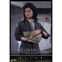 Hot Toys - MMS366 - Alien - Ellen Ripley