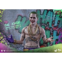 Hot Toys – MMS382 – Suicide Squad –  The Joker (Purple Coat Version)