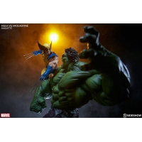 Sideshow Collectibles - Hulk Vs Wolverine Maquette