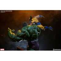 Sideshow Collectibles - Hulk Vs Wolverine Maquette