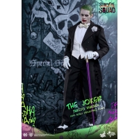  Hot Toys – MMS395 – Suicide Squad - The Joker (Tuxedo Version)