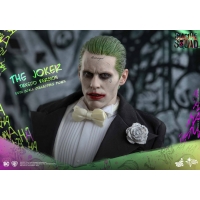  Hot Toys – MMS395 – Suicide Squad - The Joker (Tuxedo Version)