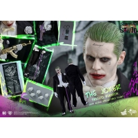  Hot Toys – MMS395 – Suicide Squad - The Joker (Tuxedo Version)