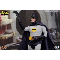 Hot Toys - Batman (1966) - Batman