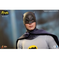 Hot Toys - Batman (1966) - Batman