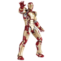 Revoltech Tokusatsu - No.049 - Iron Man Mark 42