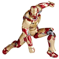 Revoltech Tokusatsu - No.049 - Iron Man Mark 42