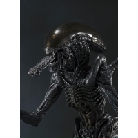 Bandai - S.H.MonsterArts - Alien Warrior