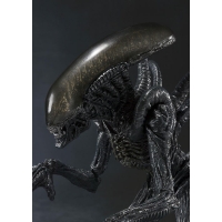 Bandai - S.H.MonsterArts - Alien Warrior