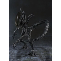 Bandai - S.H.MonsterArts - Alien Warrior