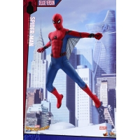 Hot Toys –MMS426 – Spider-Man: Homecoming – Spider-Man Collectible Figure (Deluxe Version)