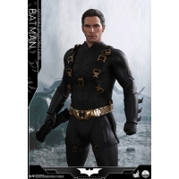 Hot Toys – QS009 – Batman Begins – Batman Collectible Figure 