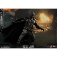 Hot Toys – MMS432 – Justice League –  Batman (Tactical Batsuit Version) Collectible