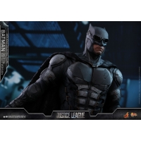 Hot Toys – MMS432 – Justice League –  Batman (Tactical Batsuit Version) Collectible