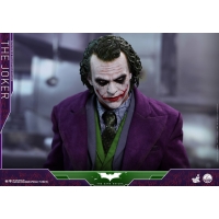 Hot Toys – QS010 – The Dark Knight–  The Joker Collectible