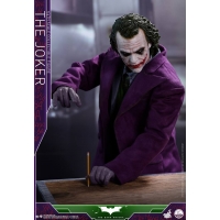 Hot Toys – QS010 – The Dark Knight–  The Joker Collectible