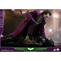 Hot Toys – QS010 – The Dark Knight–  The Joker Collectible