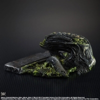 Play Arts Kai - Aliens - Colonial Marines Lurker