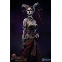 Sideshow - Premium Format™ Figure - Queen of the Dead