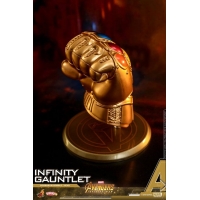 [Pre-Order] Hot Toys - COSB463 - Avengers: Infinity War - Cosbaby (S) Bobble-Head - Infinity Gauntlet