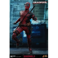 Hot Toys – MMS490 – Deadpool 2 – 1/6th scale Deadpool Collectible Figure