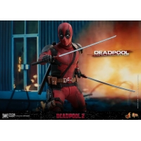 Hot Toys – MMS490 – Deadpool 2 – 1/6th scale Deadpool Collectible Figure