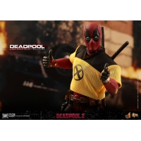 Hot Toys – MMS490 – Deadpool 2 – 1/6th scale Deadpool Collectible Figure