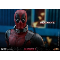 Hot Toys – MMS490 – Deadpool 2 – 1/6th scale Deadpool Collectible Figure