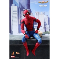 Hot Toys - MMS425 - Spider-Man: Homecoming - 1/6th scale Spider-Man Collectible Figure