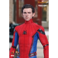 Hot Toys - MMS425 - Spider-Man: Homecoming - 1/6th scale Spider-Man Collectible Figure