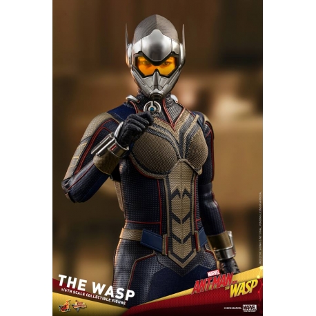 [Pre-Order] Hot Toys - MMS497 - Ant-Man and the Wasp - 1/6th scale Ant-Man Collectible Figure