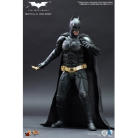 Hot Toys - Batman Armory with Batman Collectible Figure