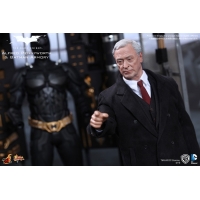 Hot Toys - Batman Armory with Alfred Pennyworth