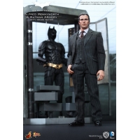 Hot Toys - Batman Armory w/ Bruce Watne & Alfred Pennyworth