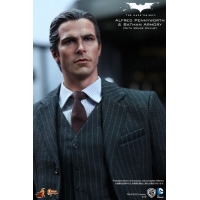 Hot Toys - Batman Armory w/ Bruce Watne & Alfred Pennyworth