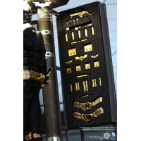 Hot Toys - Batman Armory w/ Bruce Watne & Alfred Pennyworth