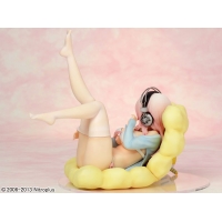 Super Sonico - Bikini & Sofa ver