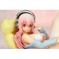 Super Sonico - Bikini & Sofa ver