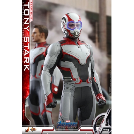 Hot Toys – MMS537 - Avengers: Endgame - 1/6th scale Tony Stark (Team Suit) Collectible Figure