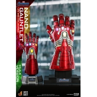 Hot Toys - LMS008 - Avengers: Endgame - Nano Gauntlet Life-Size Collectible (Hulk Version)