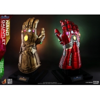 Hot Toys - LMS008 - Avengers: Endgame - Nano Gauntlet Life-Size Collectible (Hulk Version)