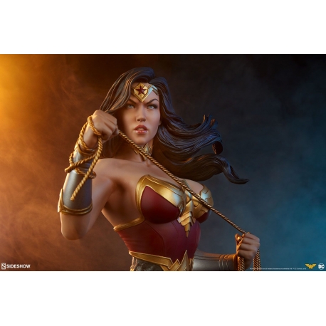 [Pre-Order] SIDESHOW COLLECTIBLES - WONDER WOMAN BUST