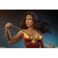 [Pre-Order] SIDESHOW COLLECTIBLES - WONDER WOMAN BUST