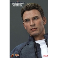 Hot Toys - Captain America & Steve Rogers Set